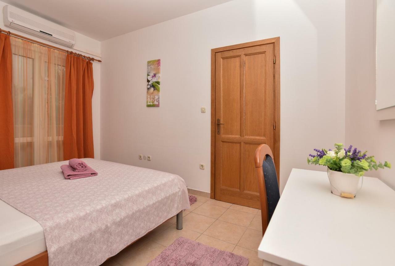 Villa Ivka Tucepi Bagian luar foto
